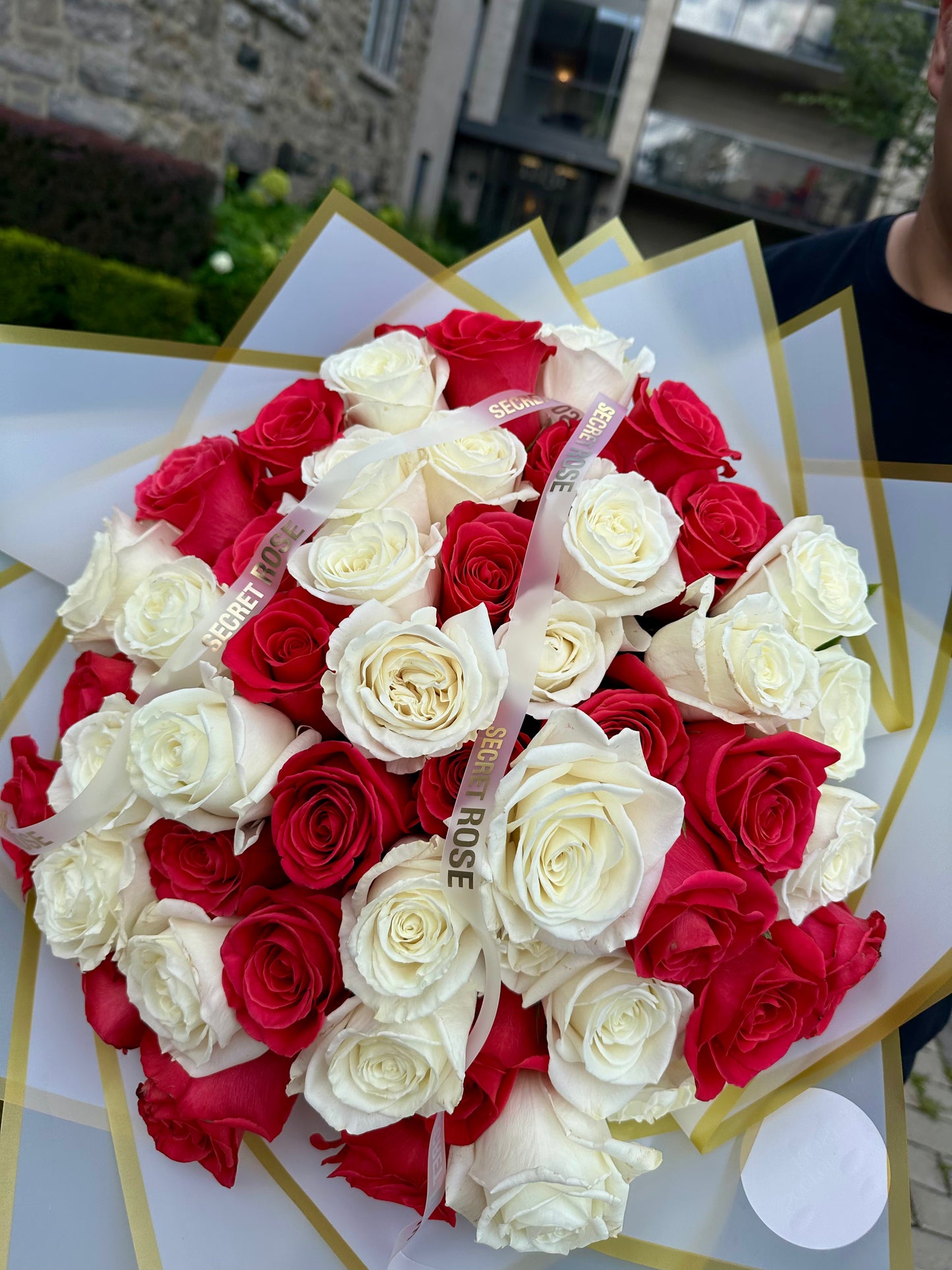 Mixed Pink & White Roses Bouquet